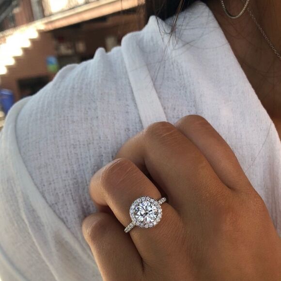 NEW! Dainty 18K White Gold Diamond Engagement Ring - Picture 5 of 8